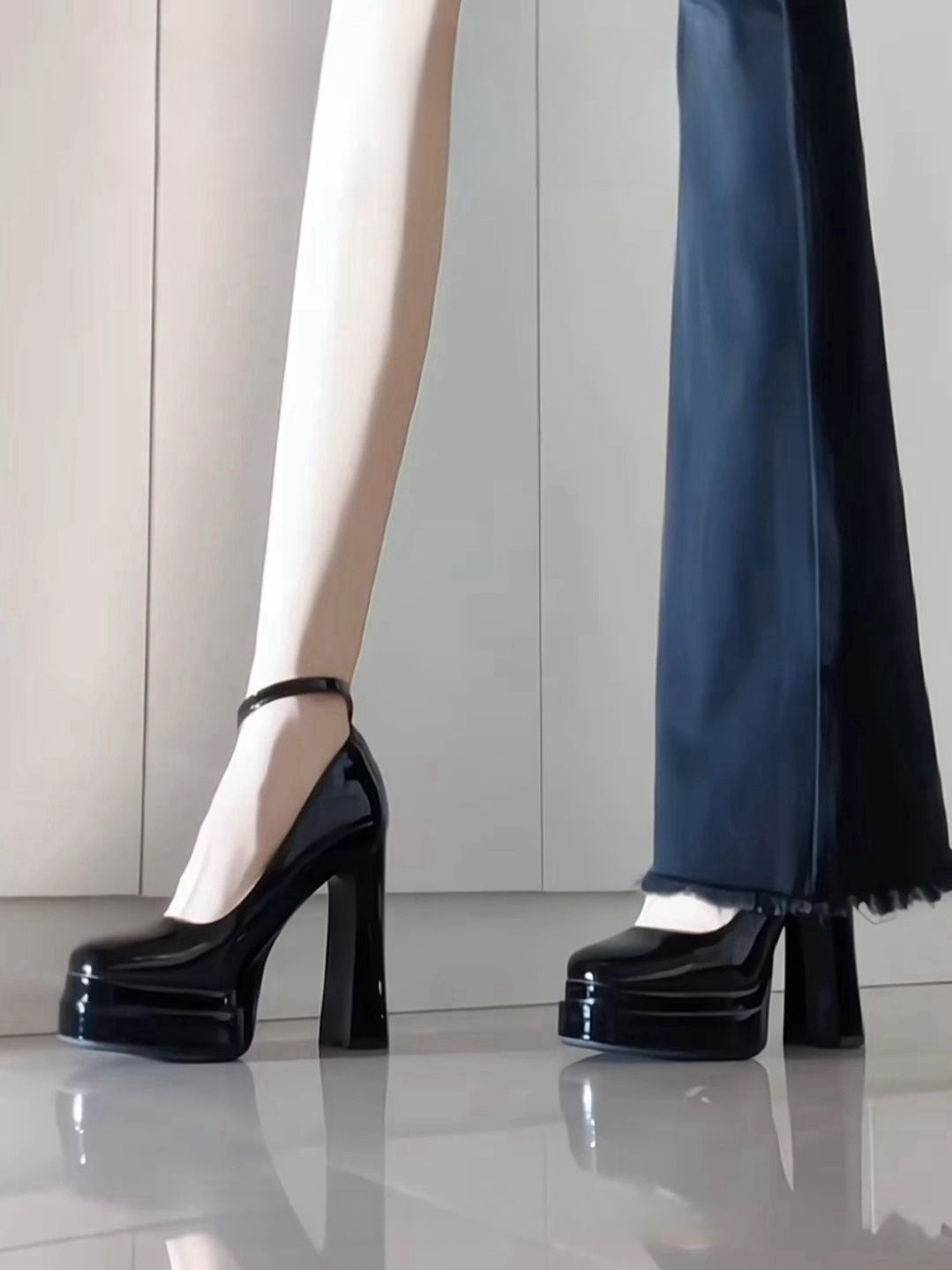 French-Style Mary Jane Thick-Soled Waterproof Platform Shoes for Petite Individuals, Black Single-Strap Ultra-High Heels, 2026 New Model, Patent Leather