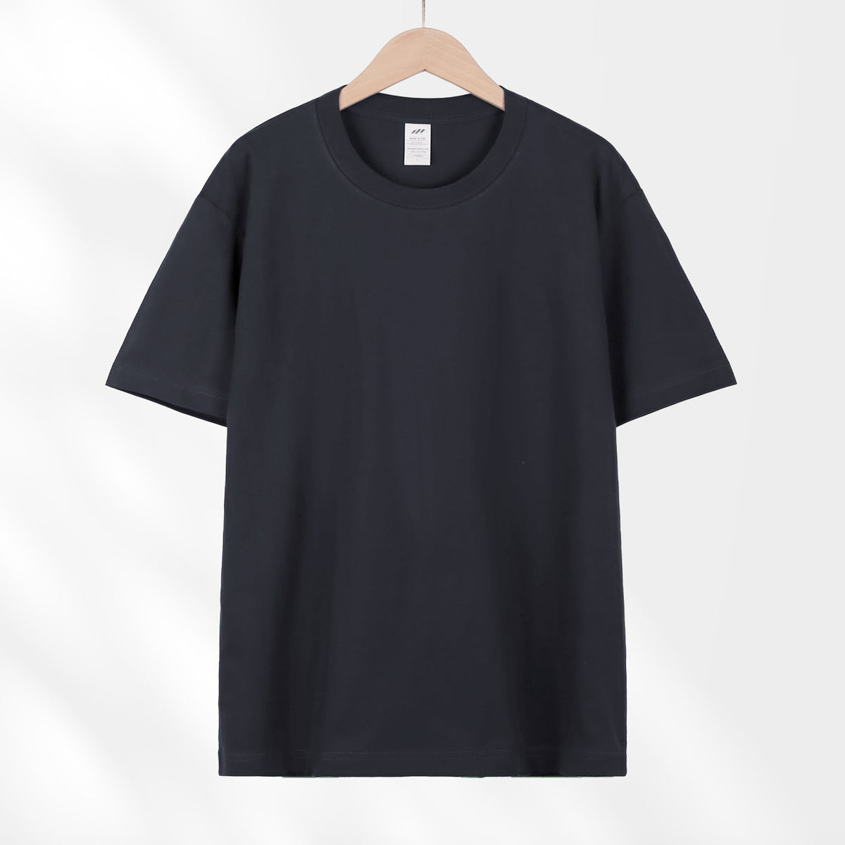 Camiseta japonesa de manga curta de algodão puro pesado 230g para mulheres, versátil, gola redonda, ombro direto, cor sólida, meia manga, atacado, camiseta para homens