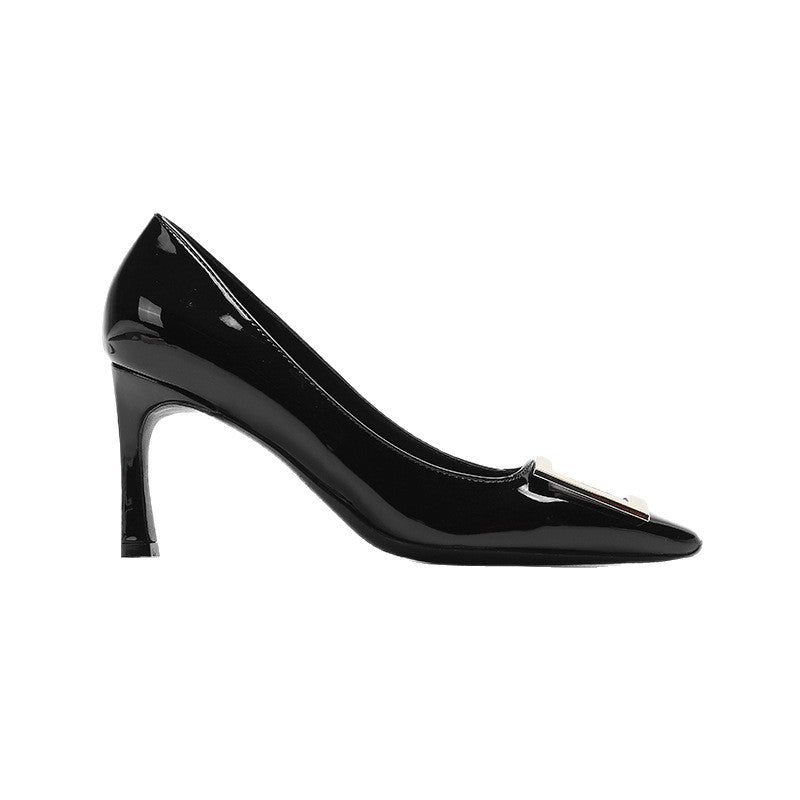 Versão alta ~ fivela quadrada RV sapatos únicos femininos novos sapatos de couro envernizado salto grosso salto médio bico quadrado metal mesmo estilo boca rasa couro genuíno
