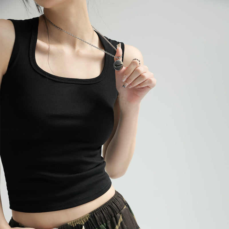 Camisola preta em forma de I cuidadosamente selecionada para mulheres, camisa interna de verão 2025, novo top cobrindo os seios secundários, alças largas, pode ser usado externamente
